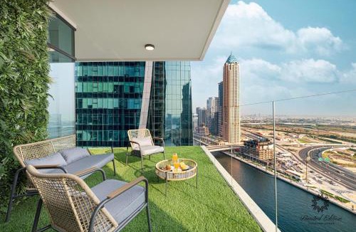 Downtown Dubai Apartment | Luxury Apartments - Urban Oasis by Missoni - Business Bay - Canal View - 10 Minutes from Dubai Mall Burj Khalifa