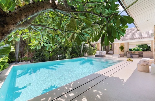 Maret Villa | Luxury Collection Vicha villa by The Perfectionist villas
