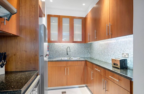 DIFC Apartment | Luxury DIFC 1BR – Near Dubai Mall, Burj Khalifa w/Skyline Views