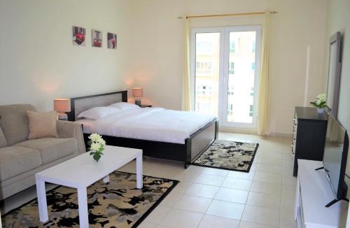 Discovery Gardens Apartment | Luxury Escapes - Budget Studio with Garden Views near Metro - MED64 DG