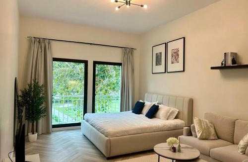 Discovery Gardens Apartment | Luxury Modern Studio I Discovery Gardens