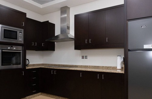 Jumeira 3 Bed & Breakfast | Luxury Stay: Panoramic Sunset Views