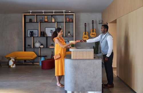 Jumeirah Village Triangle Apartment | Luxury Studio Apartment Near the Community JVT