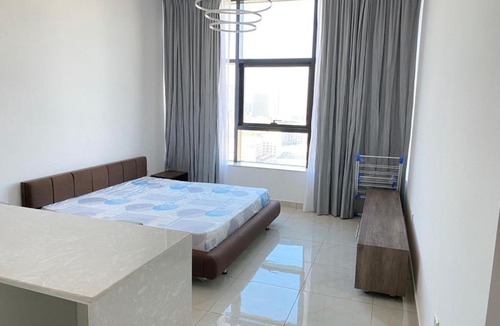 Jumeirah Village Apartment | Luxury Studio APT with Pool in the Heart of UAE