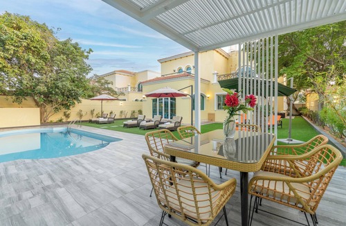 Jumeirah Apartment | Luxury Villa – Private Pool & Maid Included