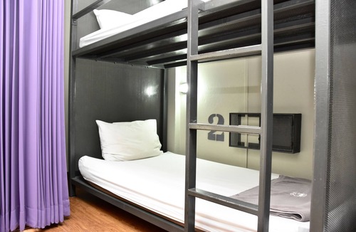 Chana Songkhram Hostel | Mad Monkey Bangkok Hostel - Adults Only