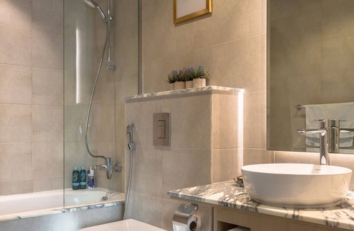 Dubai Apartment | Magical One Bedroom Apartment With Rooftop Pool & Burj Khalifa View Sleeps 4.