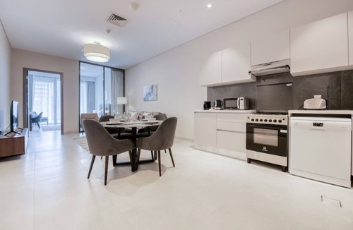 Business Bay Apartment | Magnificent 1BR with Concierge and Luxurious Amenities