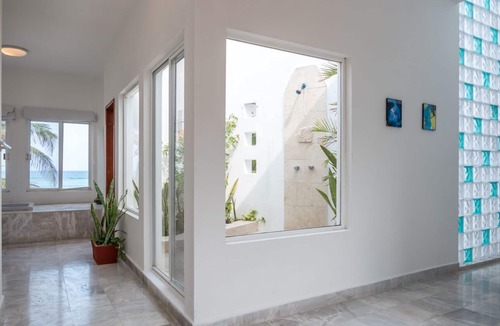 Akumal Villa | Magnificent Beachfront villa designed by renowned architect in South Akumal.