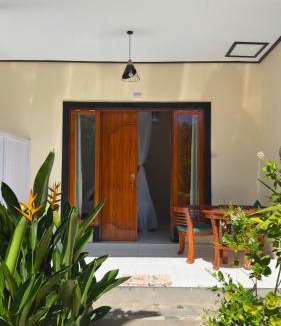 Pemuteran House | Mango Moon