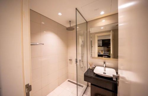 Downtown Dubai Apartment | Mejestic Studio