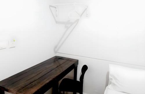 Wat Bowon Niwet Hostel | Mitr Inn Khaosan Road - มิตรอินน์ ถนนข้าวสาร