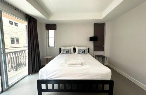 Wang Burapha Phirom Apartment | Mitr Inn Mrt Samyot Station - The Grand Palace