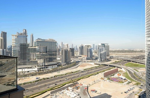 Business Bay Apartment | Modern 1BR with Stunning Views in Business Bay