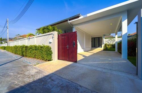 Hua Hin Villa | Modern 3 Bedroom Private Pool Villa ML7