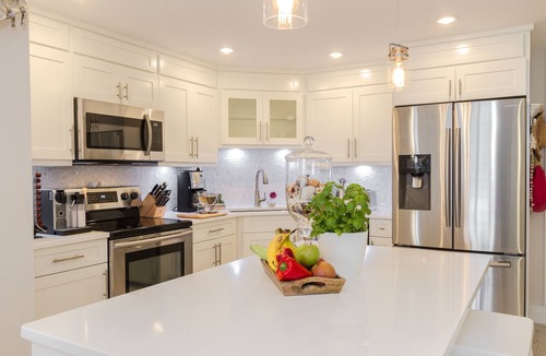 Vanderbilt Beach Condo | Modern, bright Vanderbilt beach condo with views at Delnor-Wiggins State Park