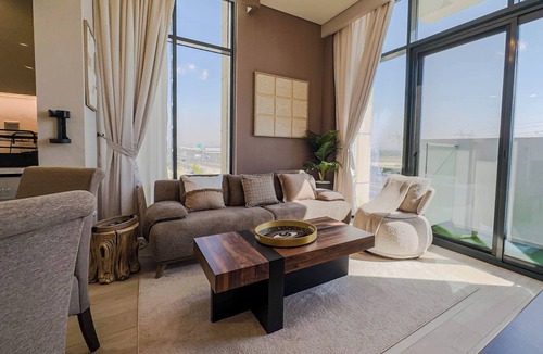 Dubai Apartment | Modern Comforts 1-Bedroom Retreat in Meydan