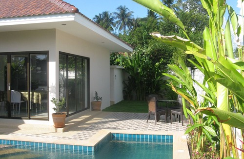 Rayong Province Villa | Modern family friendly Pool Villa, within 12km of Pattaya's attractions.