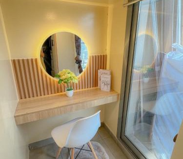 Business Bay House | Modern Private Hostel Room near Business Bay Downtown