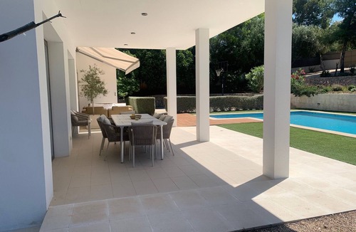 Santa Ponsa Villa | Modern villa with pool and sleeps 8