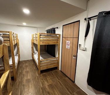 Thong Sala Hostel | Monkey's Hostel