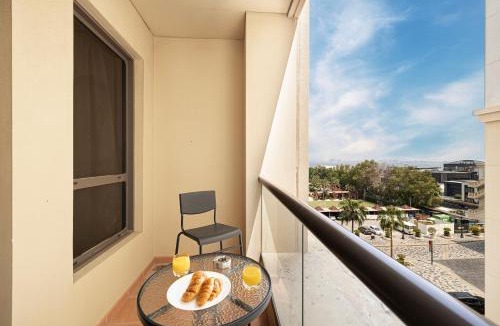 Jumeirah Beach Residence Hostel | Moonlight Hostel JBR - 2min Walk To JBR Beach - Gym - 2min Metro Station - Poll