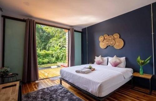 Doi Saket House | Mountain View ห้องพักริมน้ำ พร้อมสระว่ายน้ำ และพื้นที่ส่วนตัว