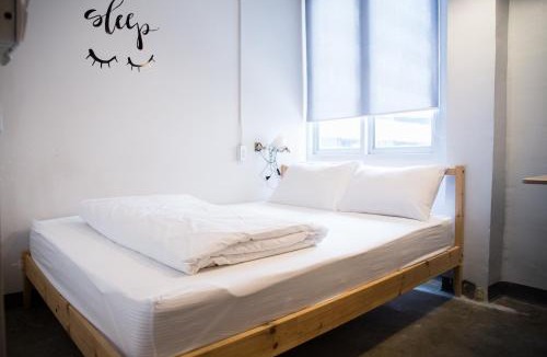 Pathumwan Hostel | Movylodge