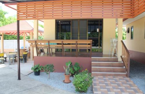 Rayong Apartment | Naluemon Village FH 1