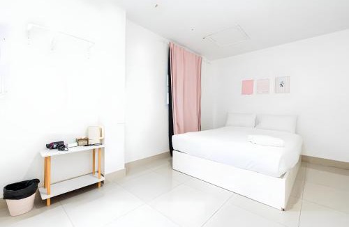 Nana Apartment | Nap BTS Soi 3