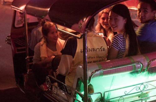 Talat Yot Hostel | Nappark Hostel @Khao San