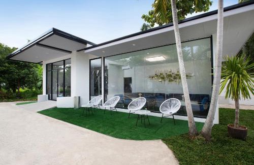 Rawai Hotel | Nariya Bayfront Phuket
