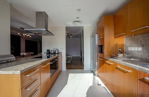 DIFC Apartment | Nasma Luxury Stays - Limestone House