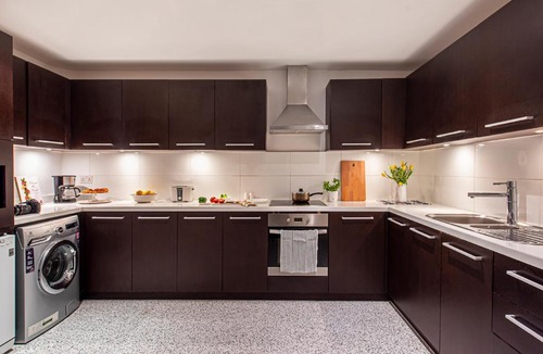 DIFC Apartment | Nasma Luxury Stays - Limestone House
