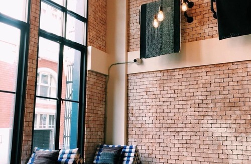 Thanon Phaya Thai Hostel | Natee Hostel
