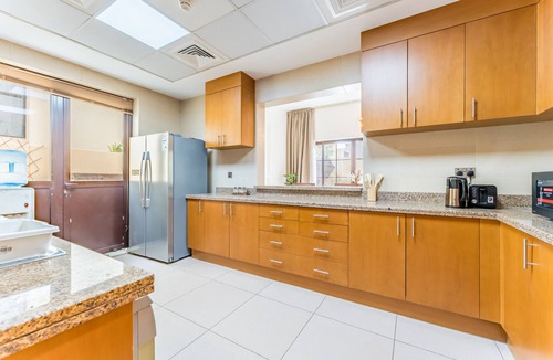 Dubai Villa | Near Avenue Mall, Cycle Park And Sports Complex, Mins to Downtown