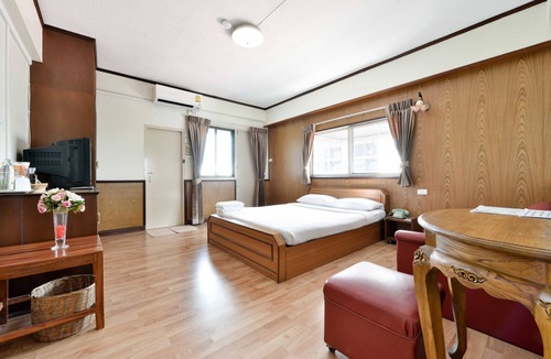 Phaya Thai Hotel | Nice Palace Hotel