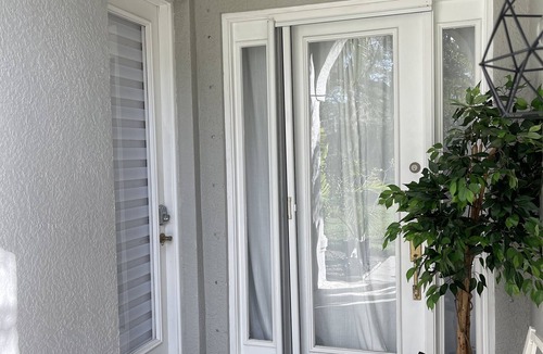 Palm River Estates Apartment | North Naples Studio 10 minutes drive to the beach