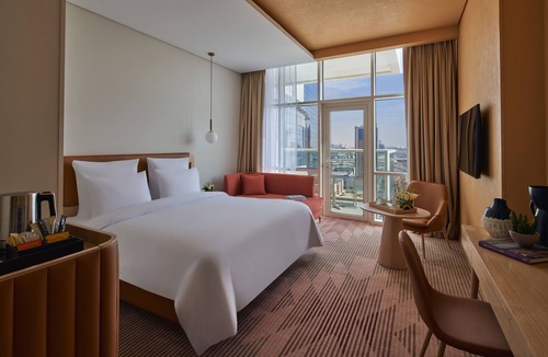 Jumeirah Village Triangle Hotel | Novotel Jumeirah Village Triangle