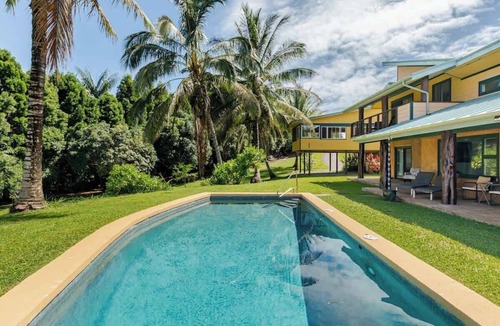 Pepeekeo House | Oceanfront gated estate w/heated saltwater pool.