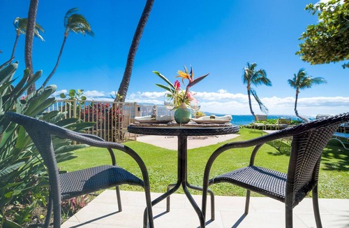 Maalaea Condo | Oceanfront Ground Level 1BR Plantation Style