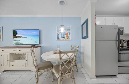 Old Naples Apartment | Old Naples Beach Condo