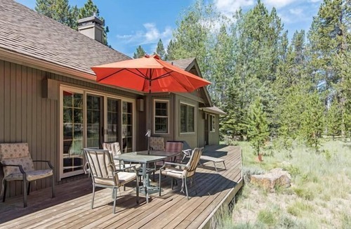 Deer Park House | Oregon Loop 36