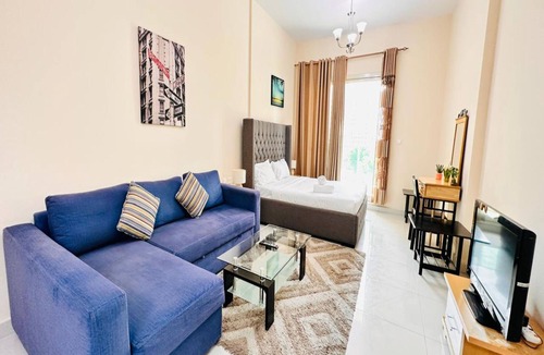 Dubai Sports City Apartment | OYO 1233 Home Elite 1 Residence Sports