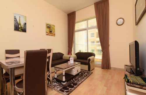 Barsha Heights Apartment | OYO 237 Home 701, Capitol Towers,Tecom,Dubai
