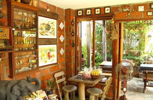 Kanchanaburi House | P.Y. Guest House