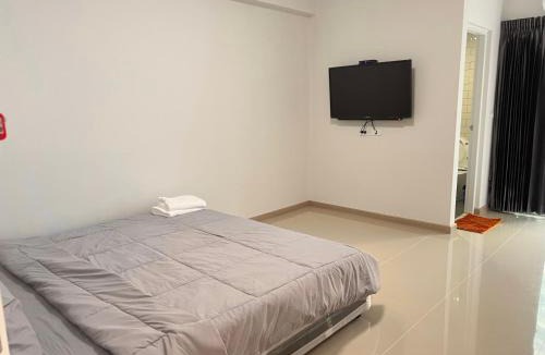 Nong Khaem Hotel | P29