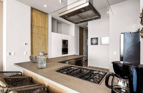 Las Glorias Apartment | Panoramic Oceanview Luxury 4BR Penthouse