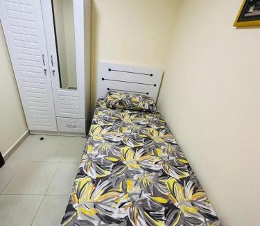 Al Barsha 1 Apartment | Partition in apartment