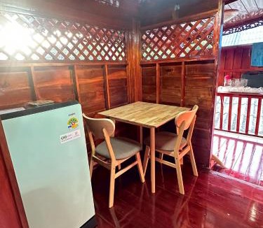 Thong Sala House | Peony brown